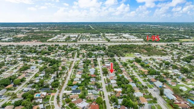 $2,900 | 201 Northeast 28th Court, Boynton Beach, FL 33435