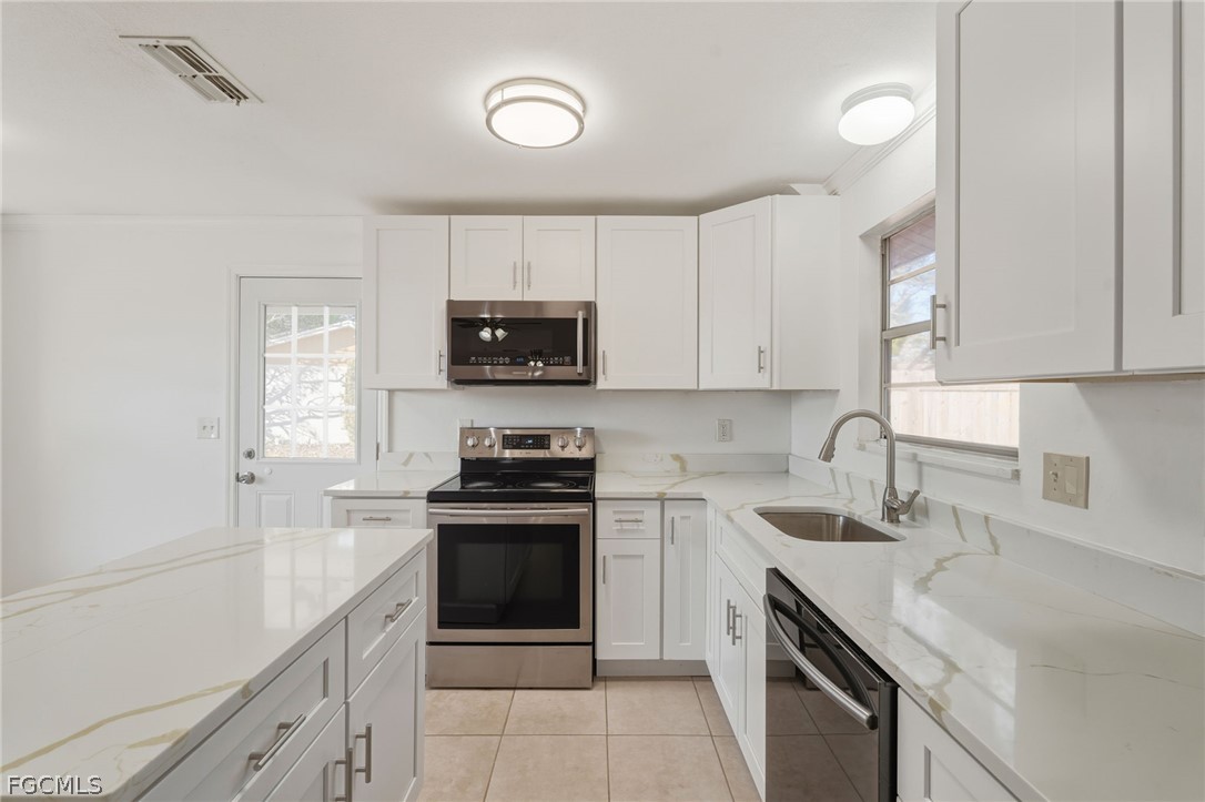 100 Contee Drive Lehigh Acres, FL 33936 - Photo 11 of 24