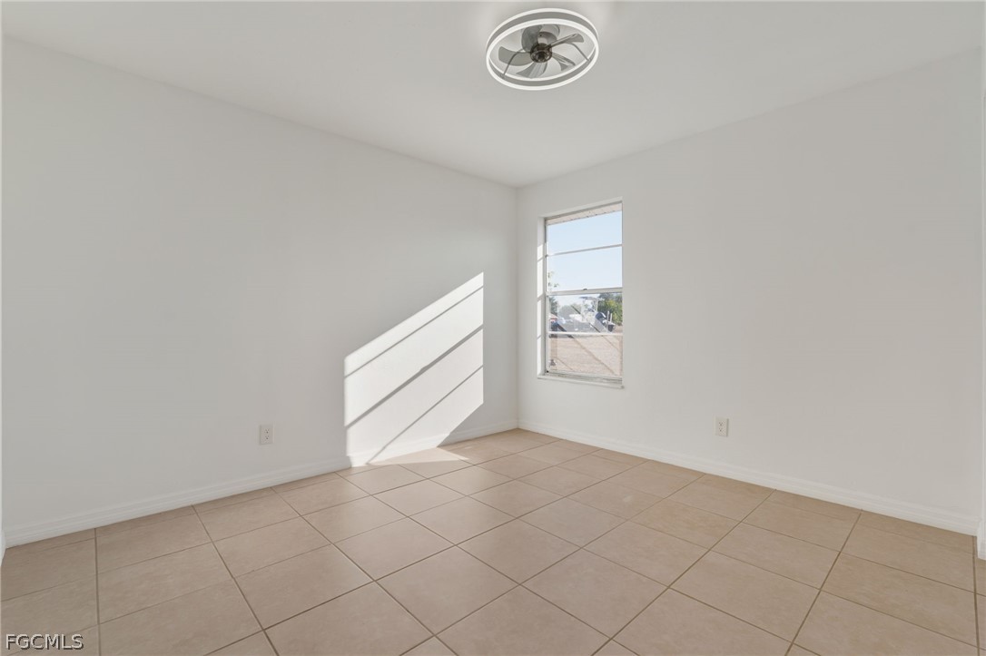 100 Contee Drive Lehigh Acres, FL 33936 - Photo 16 of 24