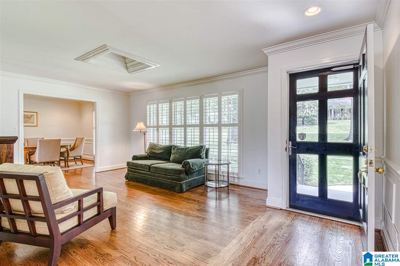 3753 North Woodridge Road Birmingham, AL 35223 - Photo 4 of 21