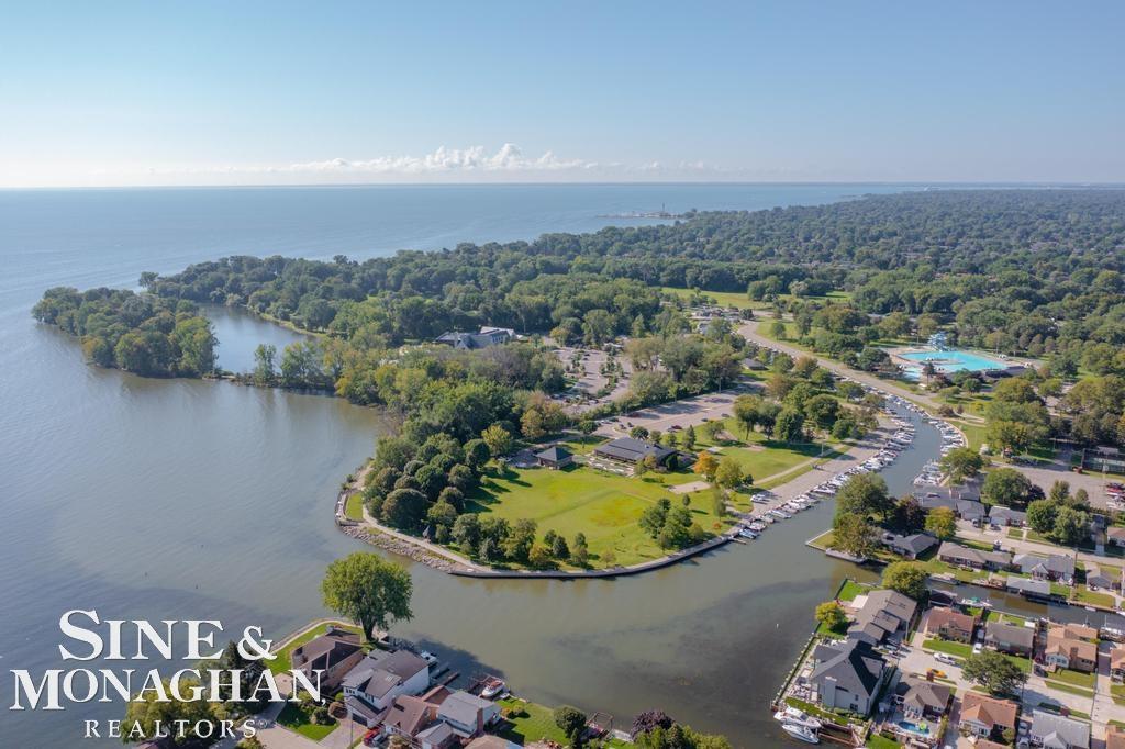 1694 Newcastle Road Grosse Pointe Woods, MI 48236 - Photo 41 of 41