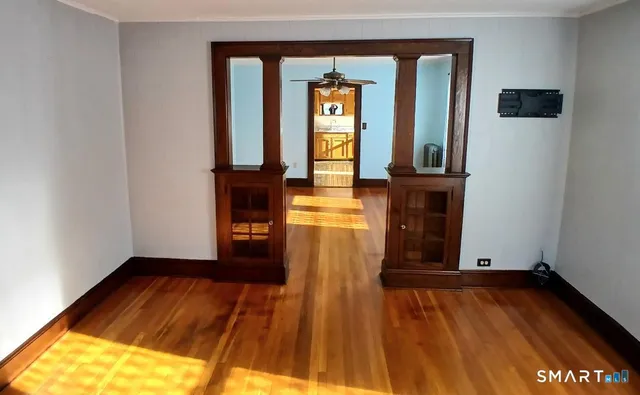 $1,800 | 652 High Street, Unit 2, Middletown, CT 06457