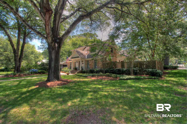 311 George Street Fairhope, AL 36532 - Photo 5 of 35