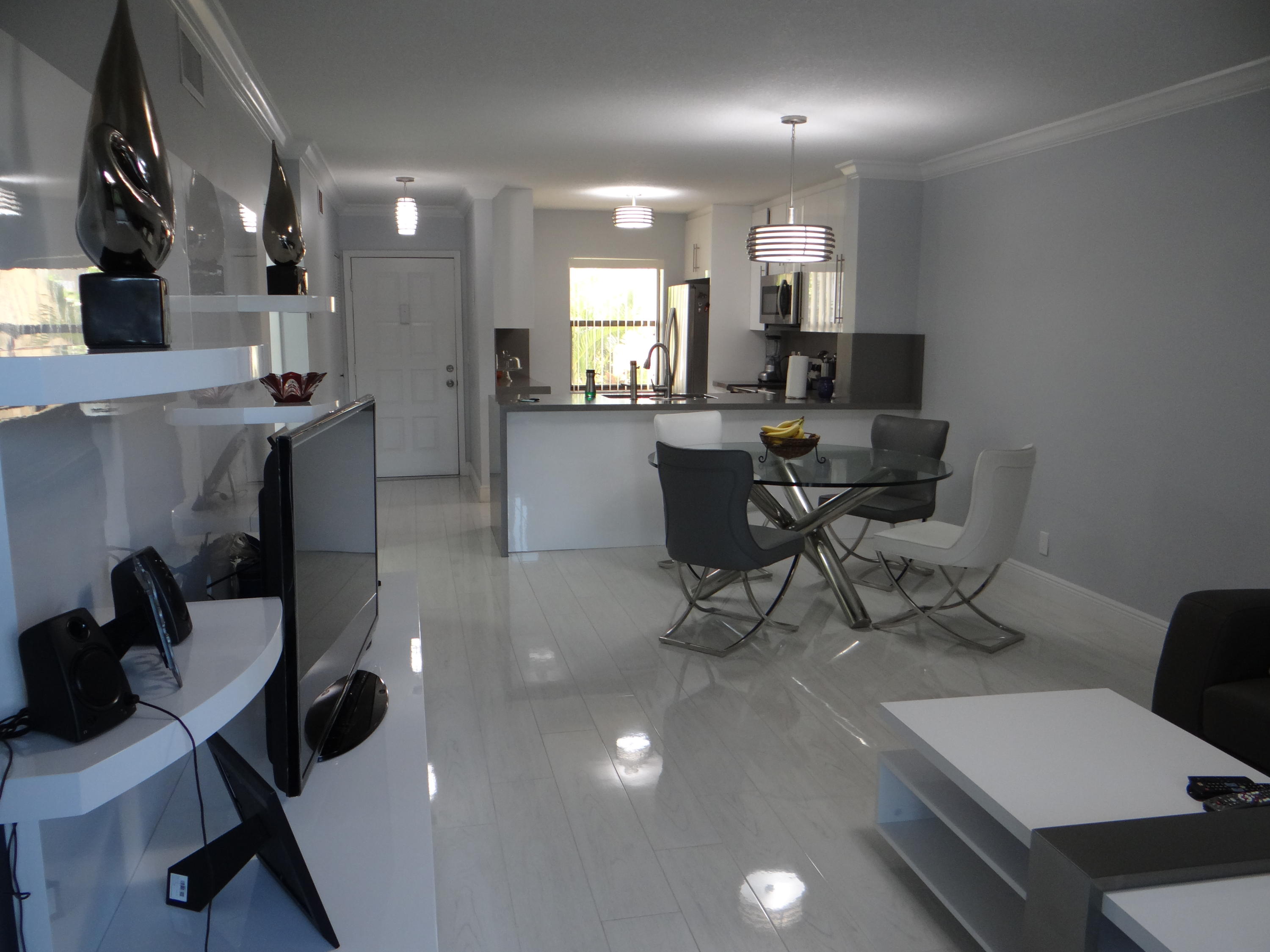 22159 Palms Way, Unit 106 Boca Raton, FL 33433 - Photo 20 of 43 DSC00502