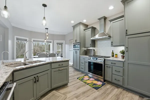 $625,000 | 12108 Chesterbrook Court, Fort Wayne, IN 46845