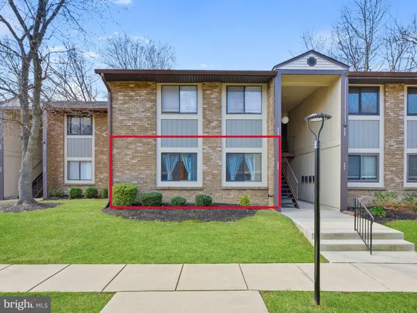 $214,000 | 115 East Kings Highway, Unit 243, Maple Shade, NJ 08052