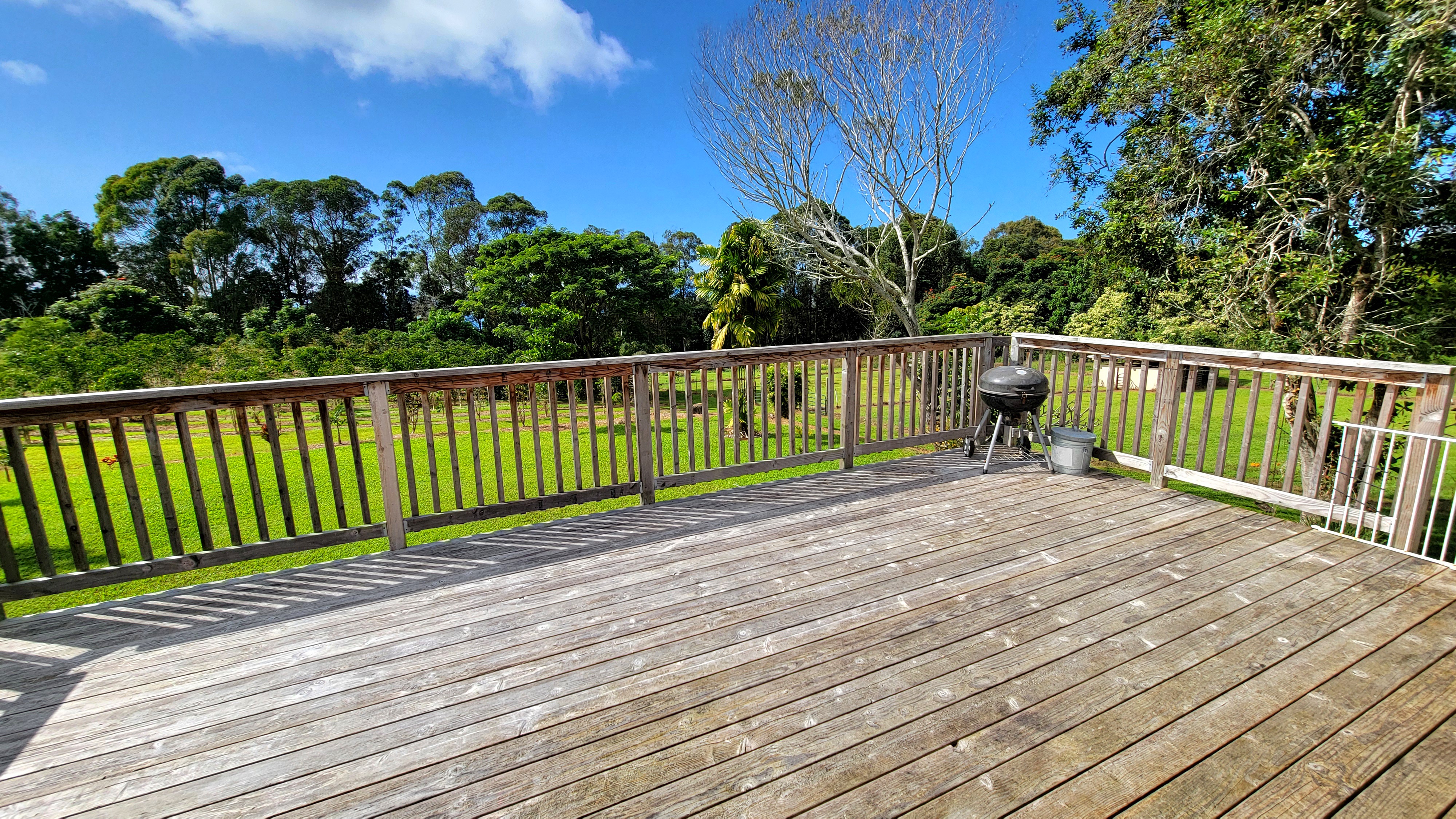 78-1392 Bishop Road Holualoa, HI 96725 - Photo 8 of 30 a view of street with a wooden deck