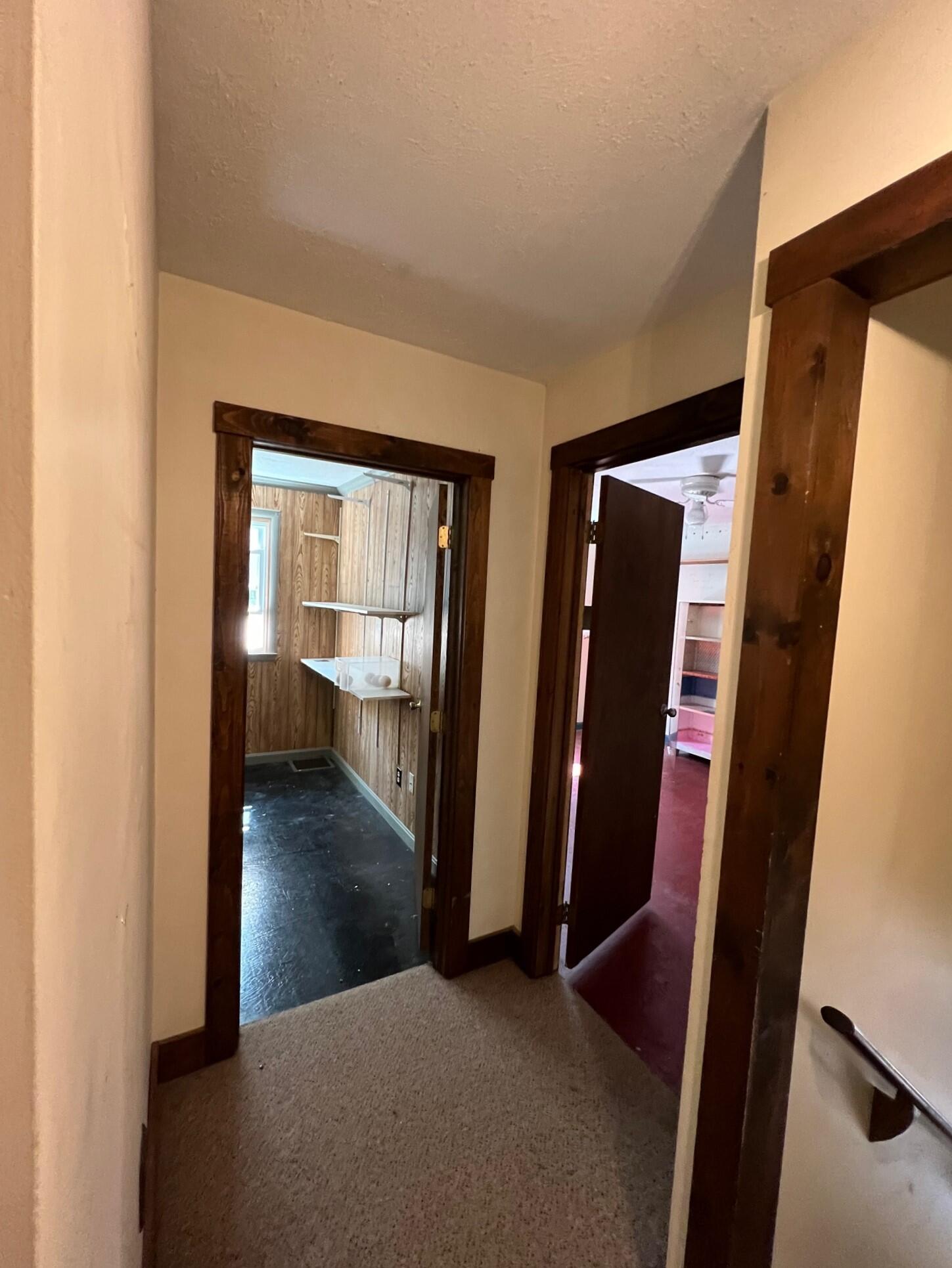 30 County Road Cape Neddick, ME 03902 - Photo 23 of 39 upstairs hallway