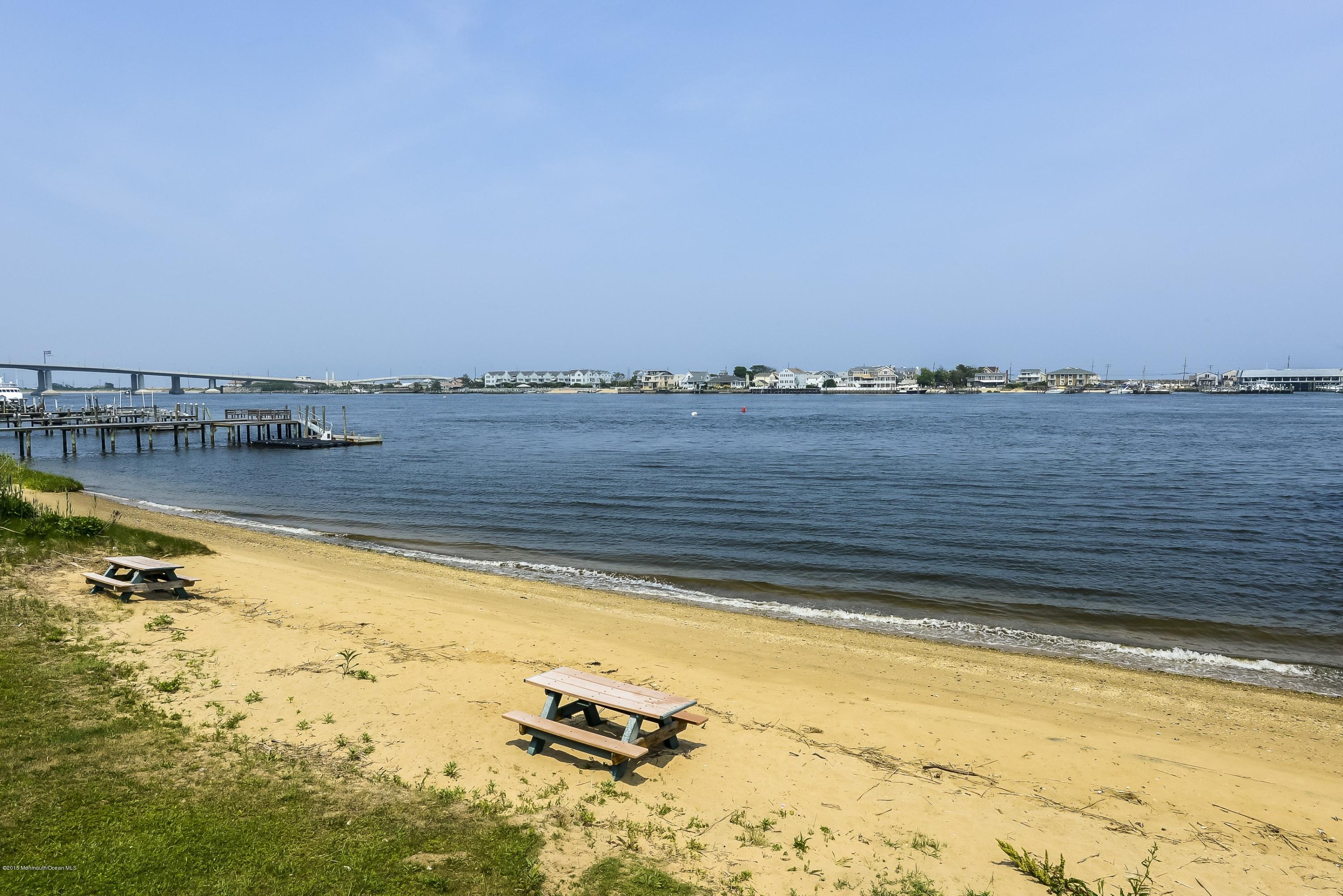 200 Portland Road, Unit A2 Rumson, NJ 07760 - Photo 4 of 26 019_.