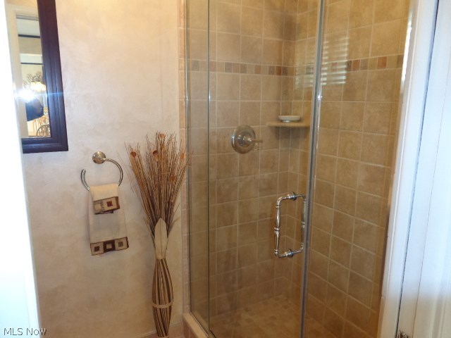 5500 Hillside Road Independence, OH 44131 - Photo 20 of 35 Newer Full Bath