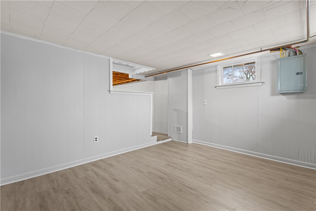 81 Kenyon Road Tiverton, RI 02878 - Photo 20 of 29