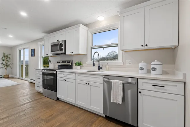 $485,000 | 81 Kenyon Road, Tiverton, RI 02878