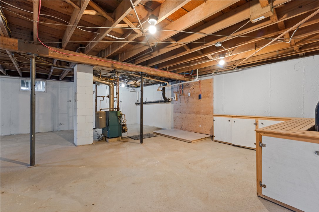 81 Kenyon Road Tiverton, RI 02878 - Photo 21 of 29