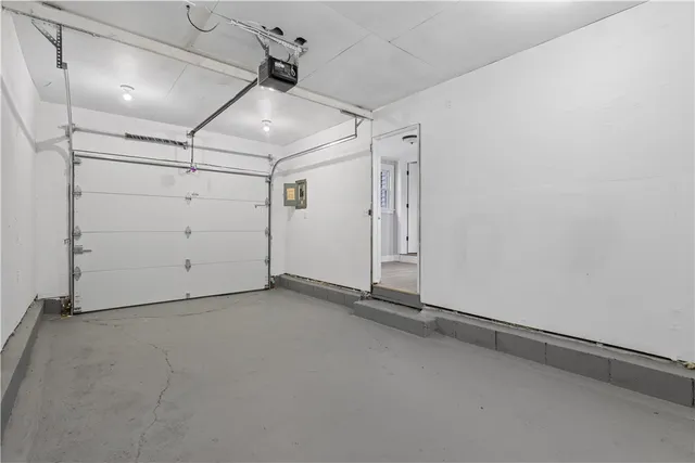 $485,000 | 81 Kenyon Road, Tiverton, RI 02878