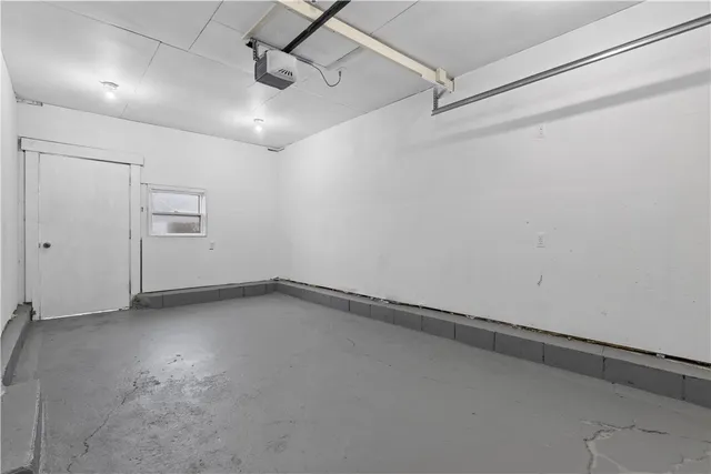 $485,000 | 81 Kenyon Road, Tiverton, RI 02878