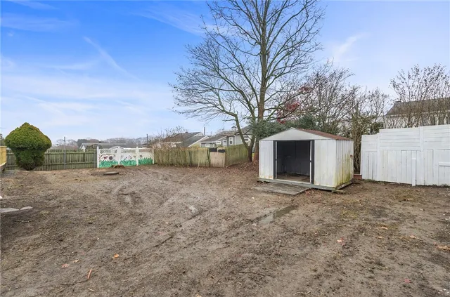 $485,000 | 81 Kenyon Road, Tiverton, RI 02878