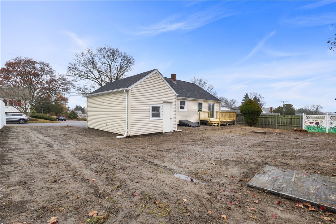 81 Kenyon Road Tiverton, RI 02878 - Photo 27 of 29