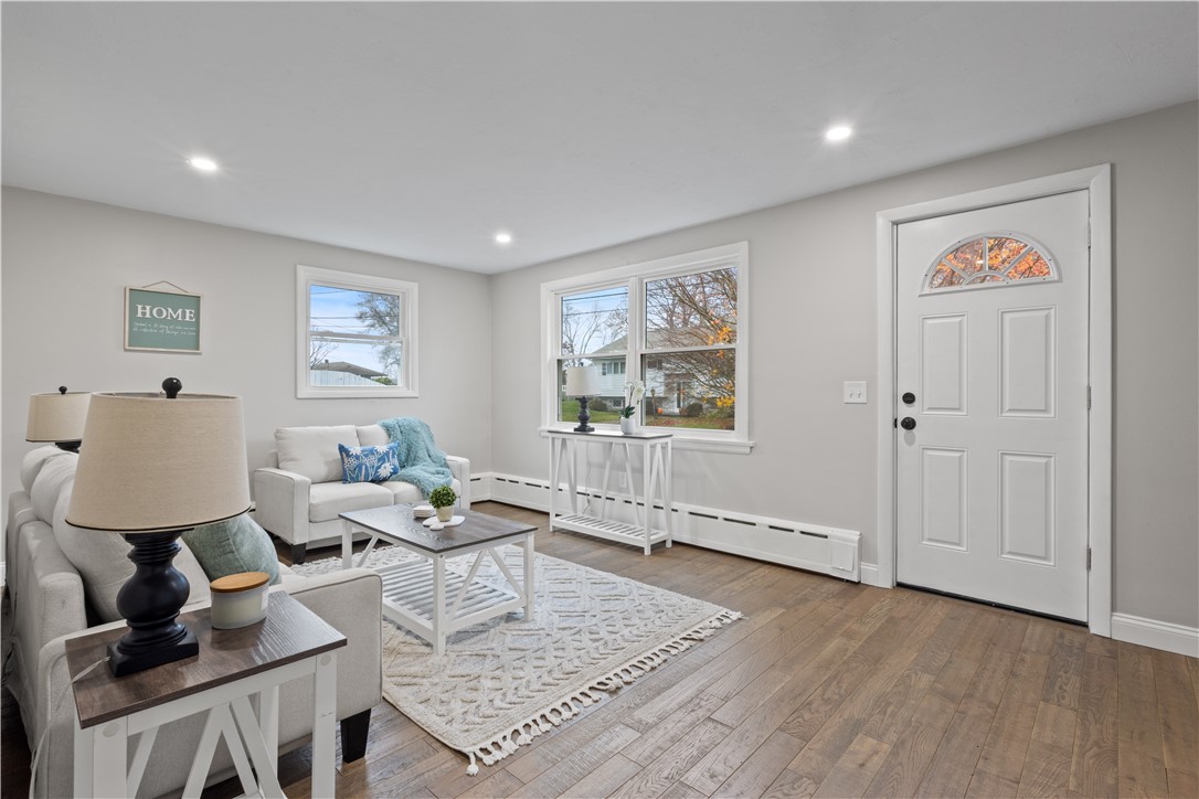 81 Kenyon Road Tiverton, RI 02878 - Photo 5 of 29