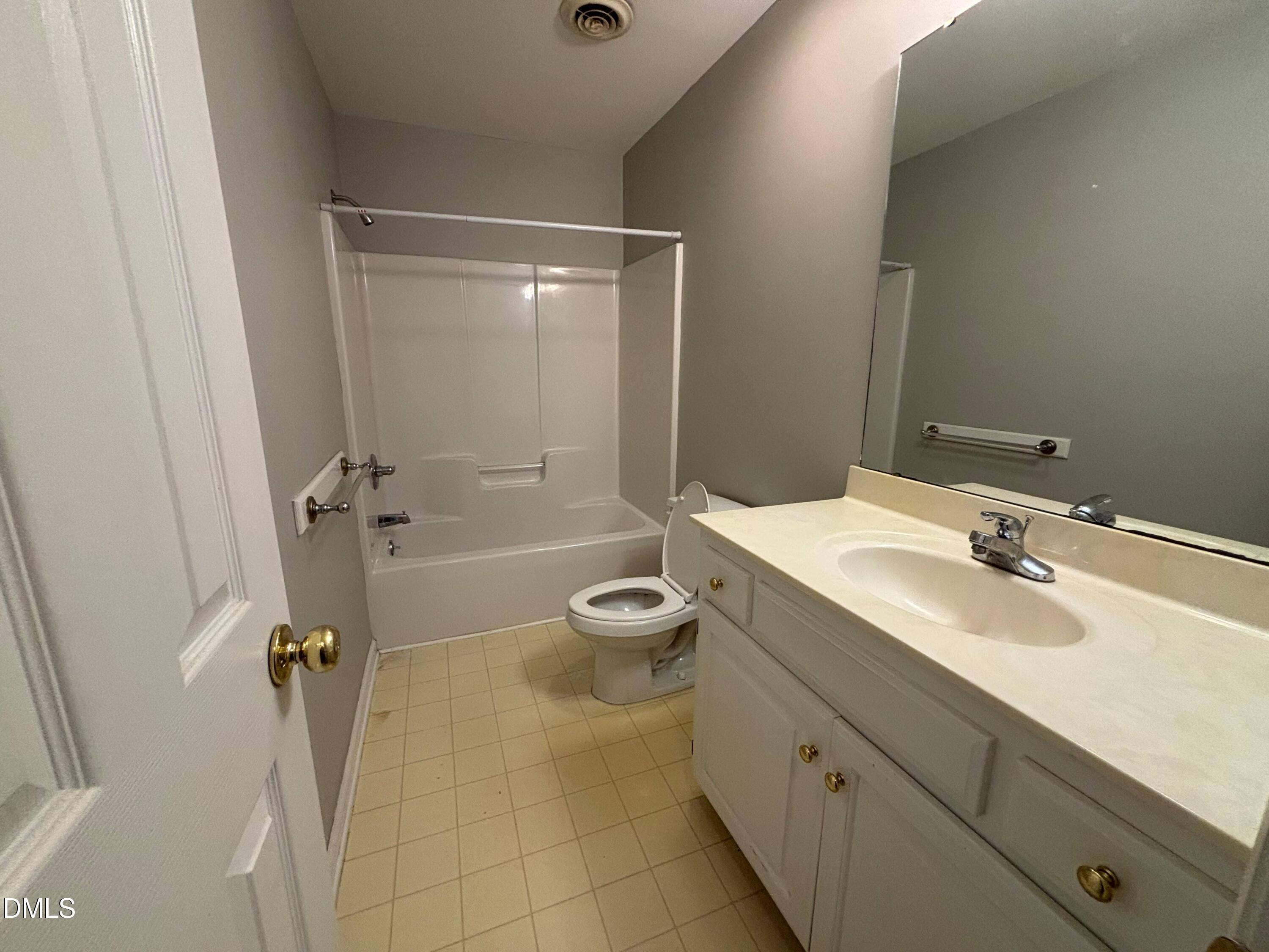 1630 Oxford Road, Unit G Henderson, NC 27536 - Photo 13 of 20 1000011235