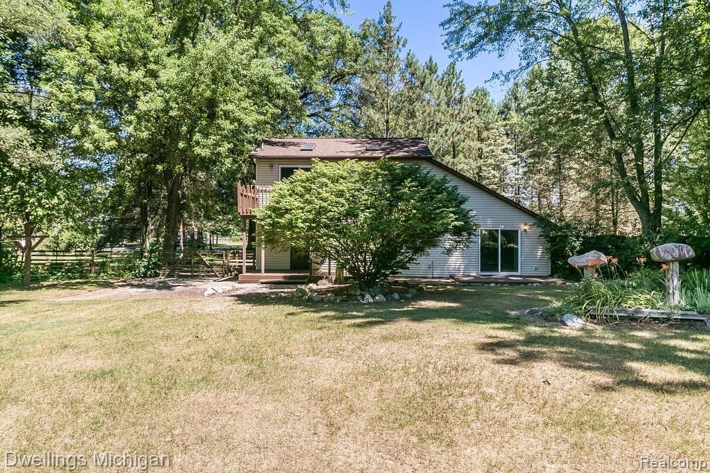 43045 Bemis Road Belleville, MI 48111 - Photo 38 of 38 IMG_0043.jpg