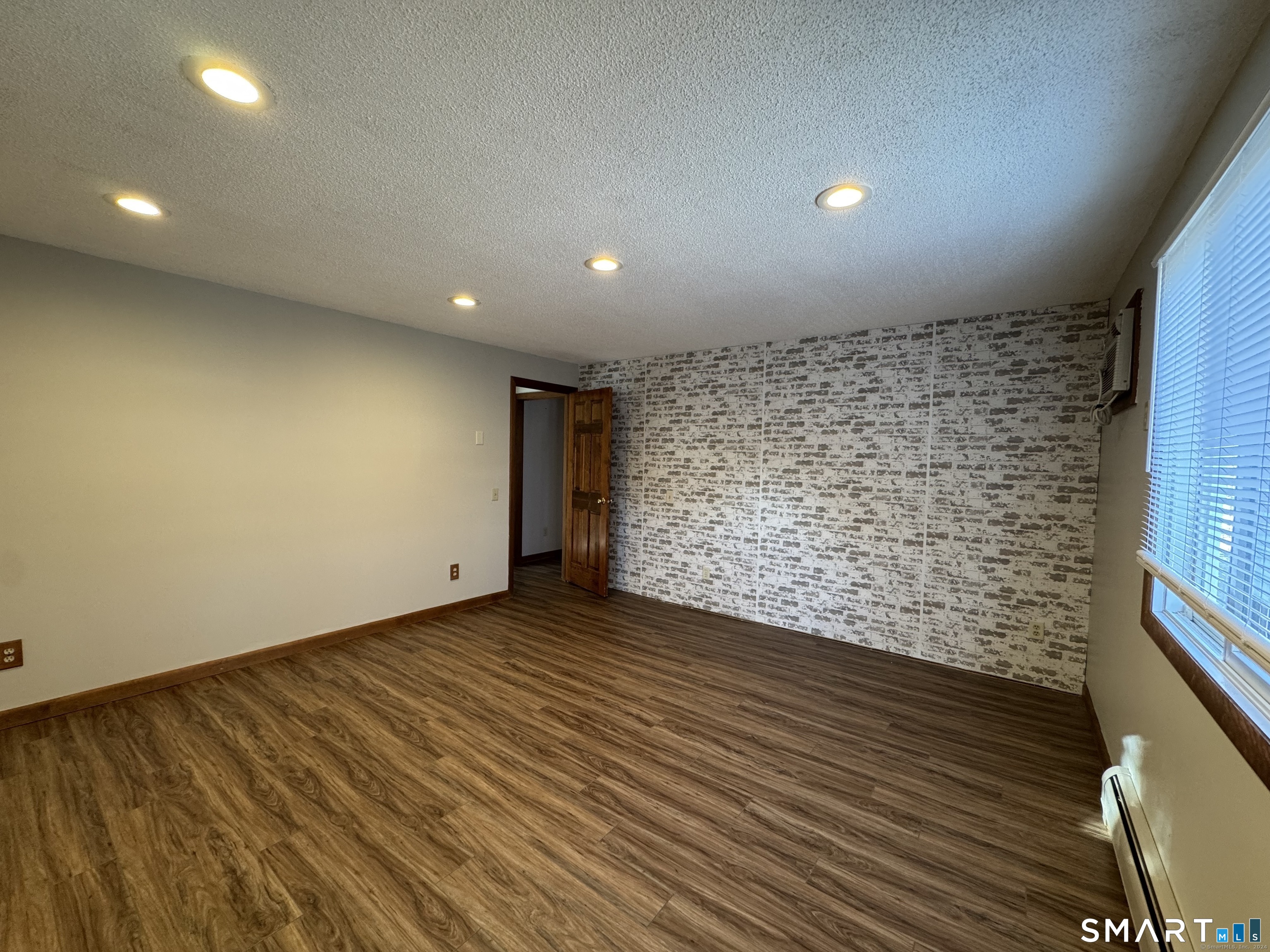 444 Prospect Street Torrington, CT 06790 - Photo 18 of 27