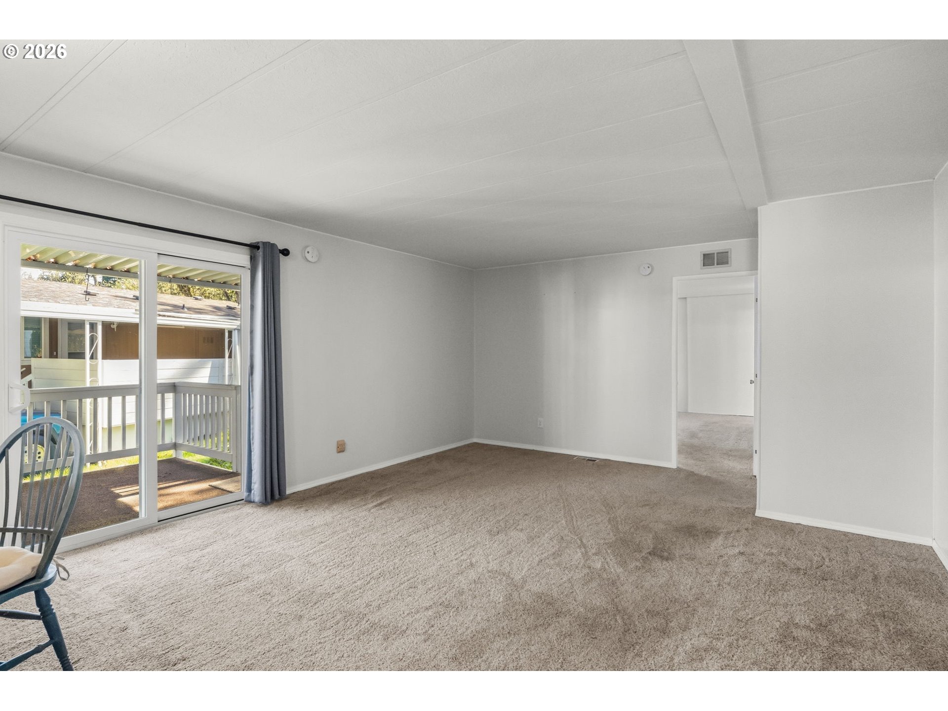 1475 Green Acres Road, Unit 8 Eugene, OR 97408 - Photo 15 of 35 Dining Room