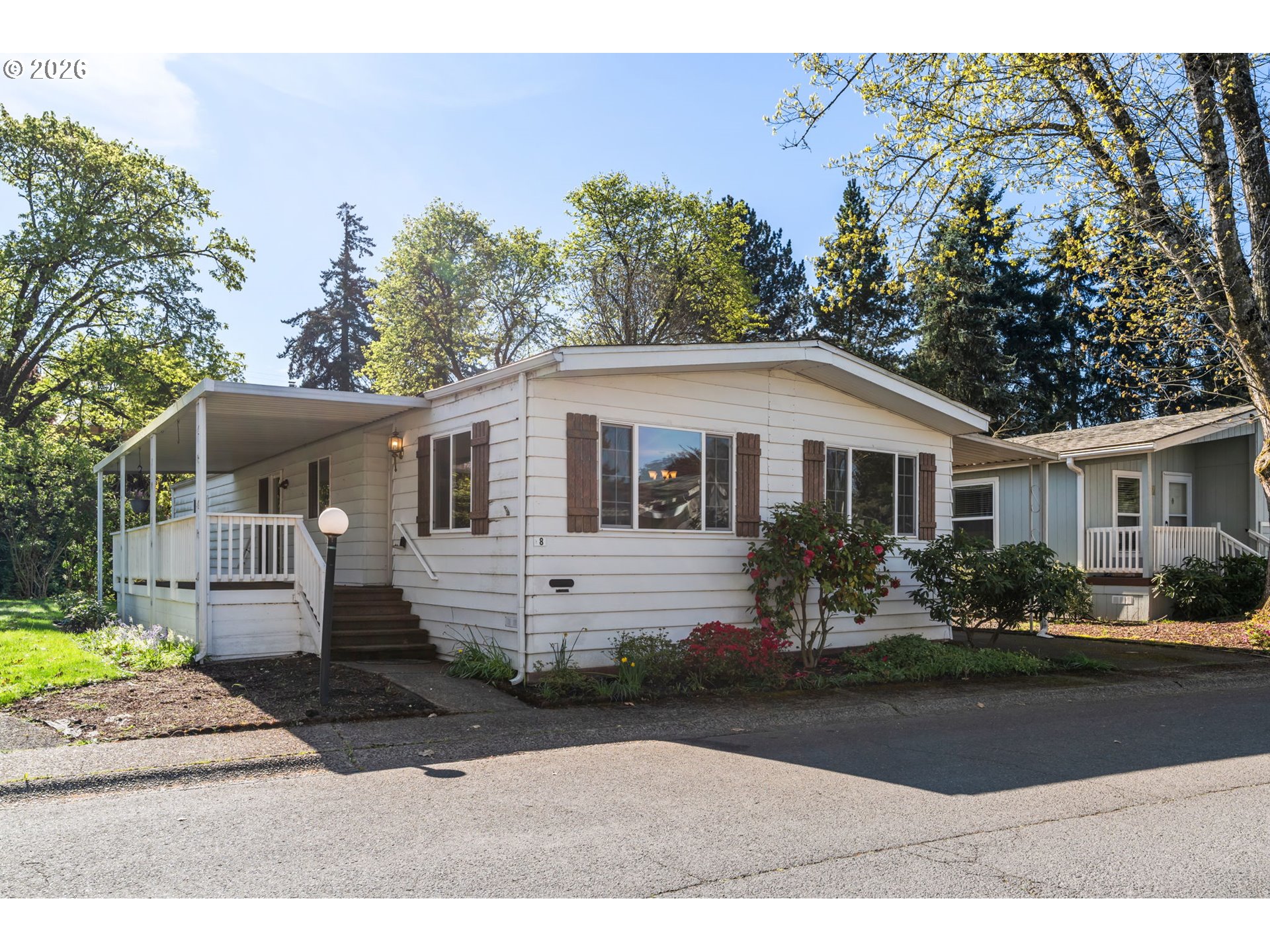 1475 Green Acres Road, Unit 8 Eugene, OR 97408 - Photo 29 of 35 Front Yard
