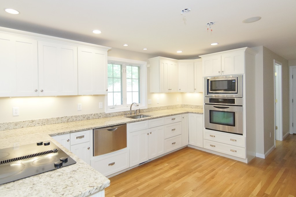 24 Line Road Westford, MA 01886 - Photo 4 of 25 Gallery Image 4