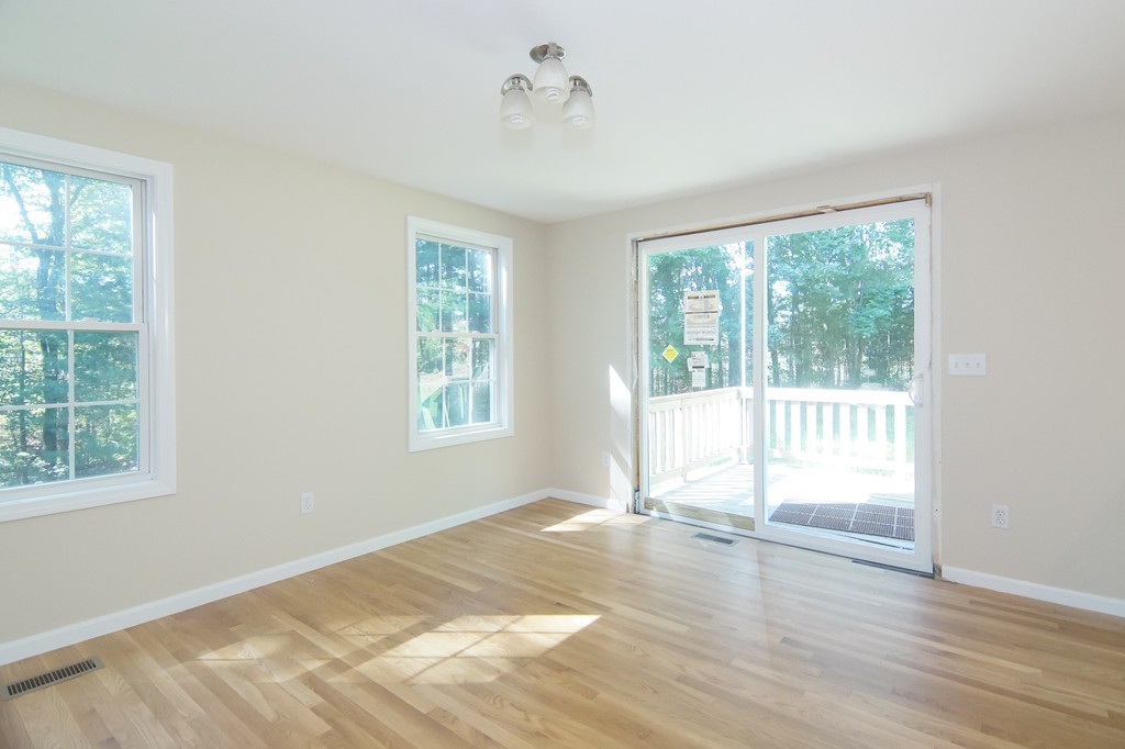 24 Line Road Westford, MA 01886 - Photo 5 of 25 Gallery Image 5