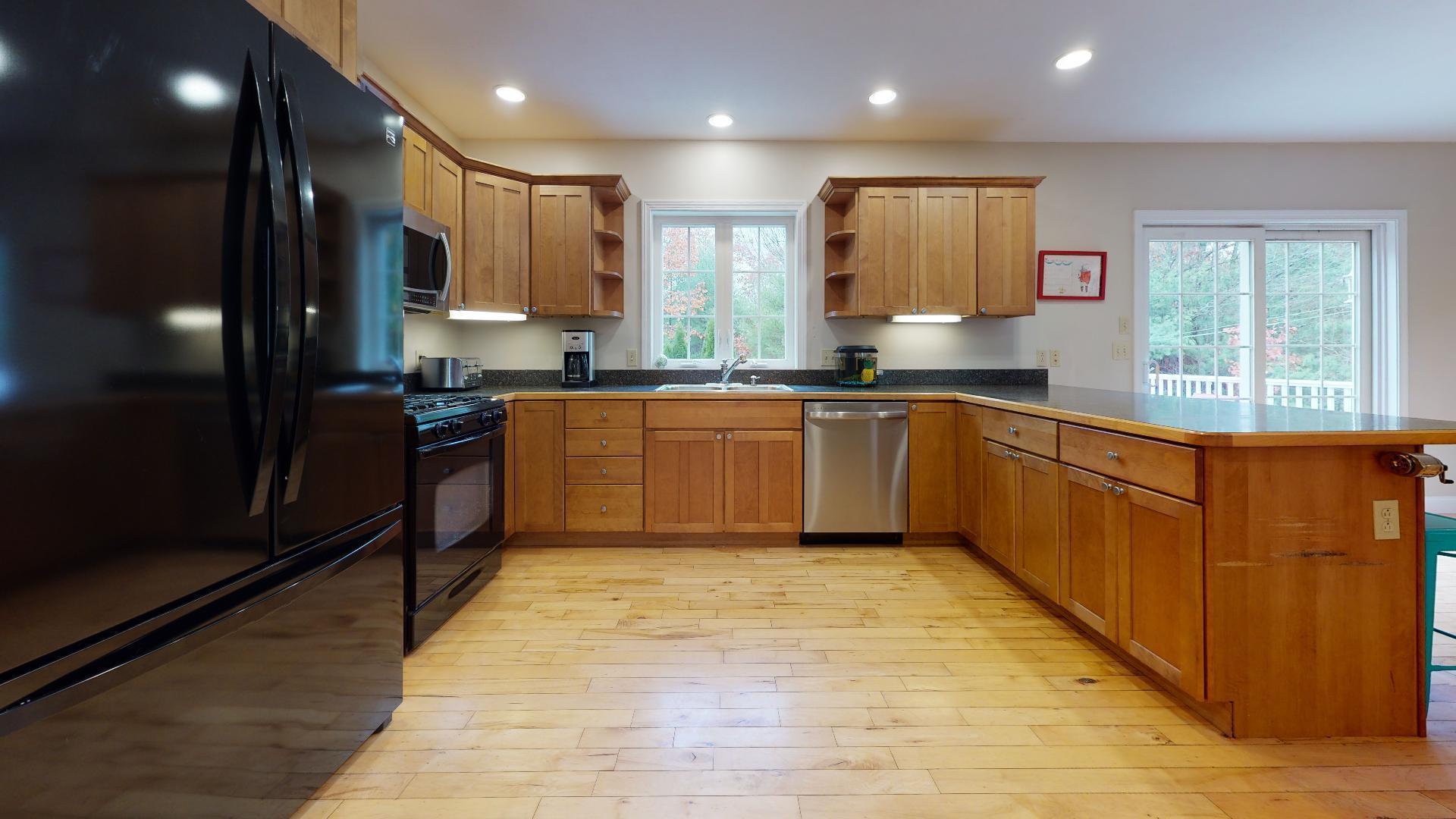 29 Haley Road Arundel, ME 04046 - Photo 21 of 45 24-web-or-mls-29-Haley-Road-Arundel-Kitc