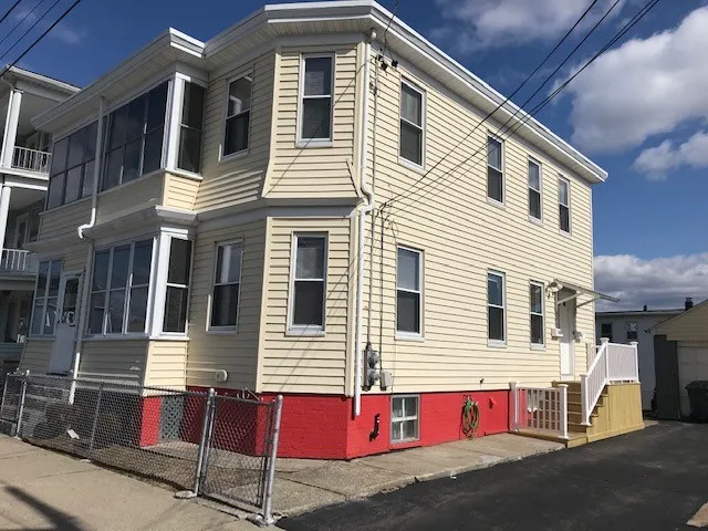 $1,675 | 19 Brockton Street, Providence, RI 02904