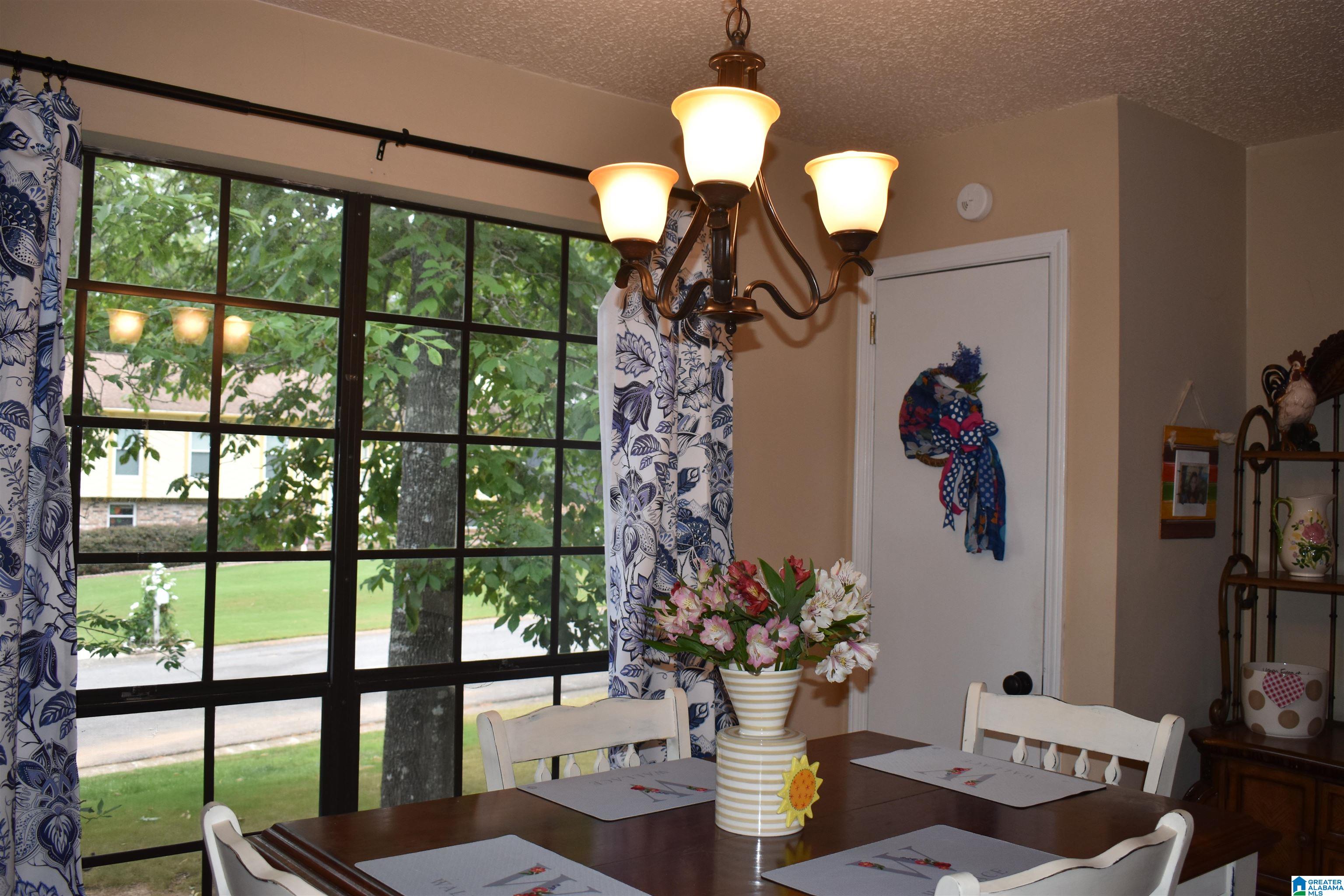 1626 Caribbean Circle Alabaster, AL 35007 - Photo 8 of 38