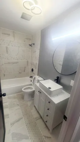 $275,999 | 13945 South Dearborn Street, Riverdale, IL 60827