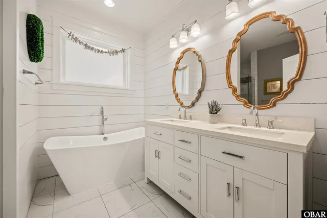 $6,099,000 | 839 Lighthouse Drive, Unit 6, Corolla, NC 27927