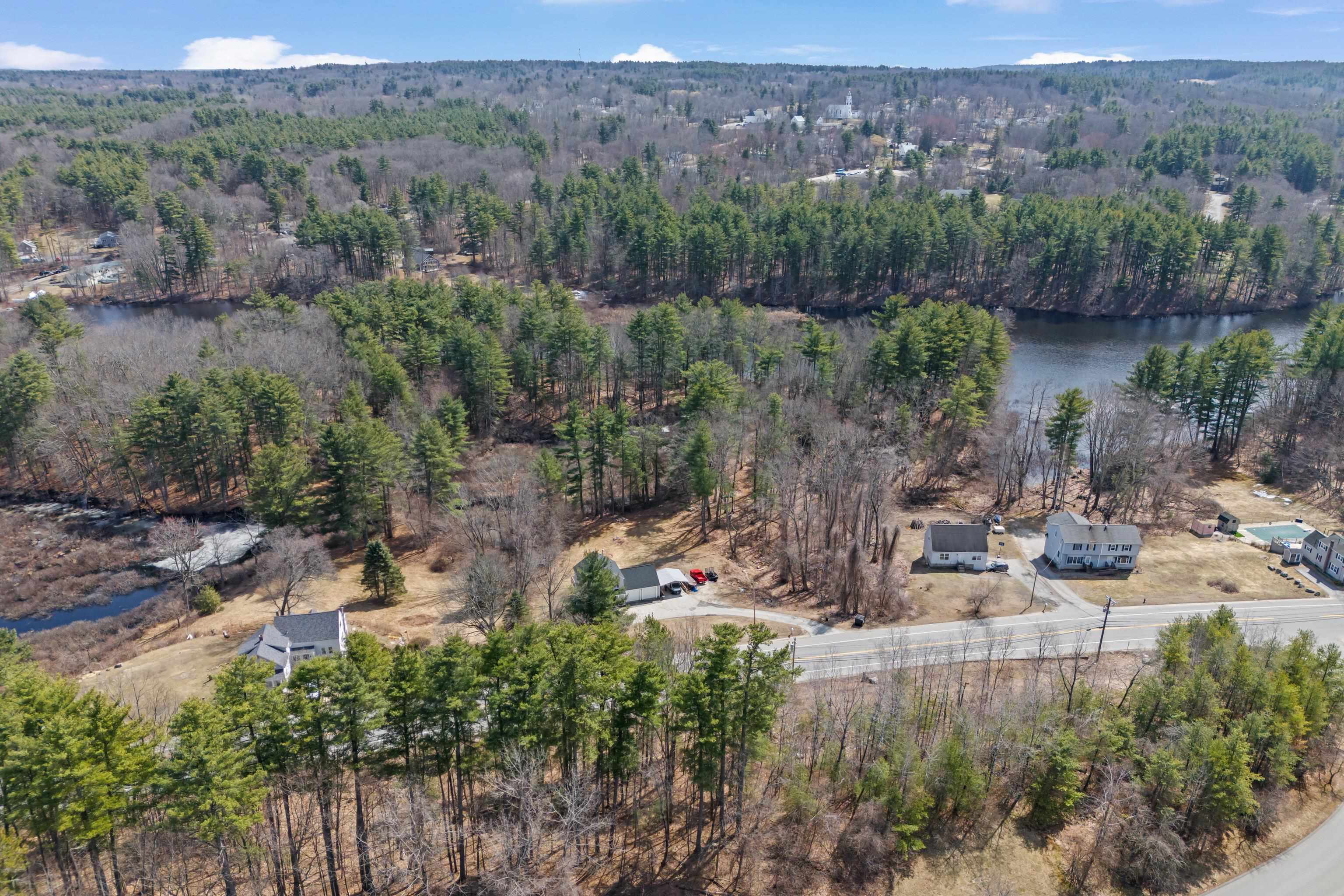 49 Chester Road Derry, NH 03038 - Photo 12 of 31