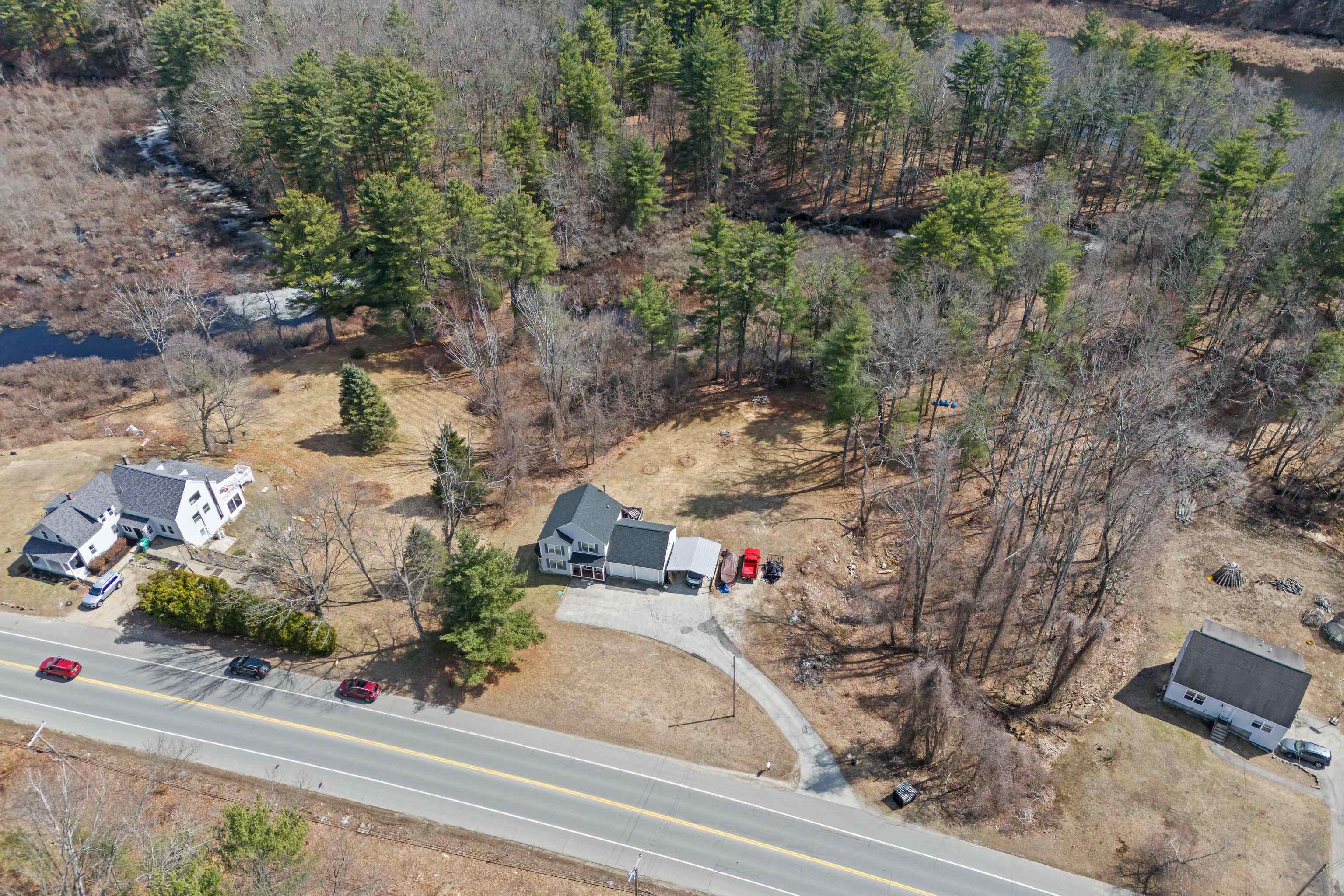 49 Chester Road Derry, NH 03038 - Photo 13 of 31