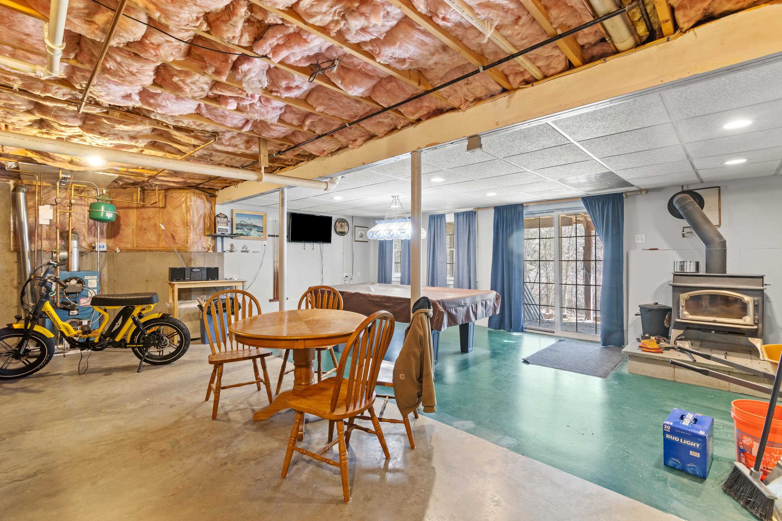 49 Chester Road Derry, NH 03038 - Photo 27 of 31