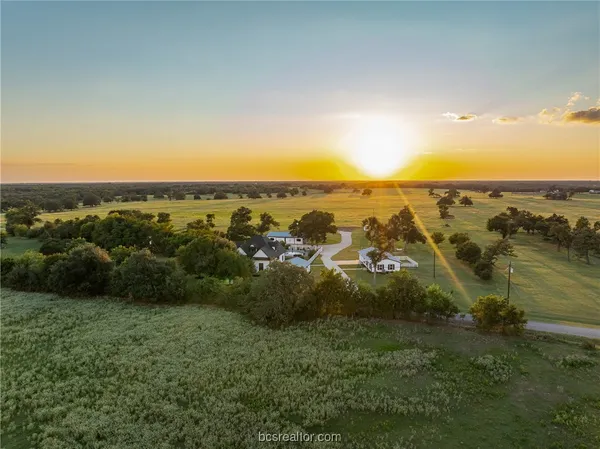an aerial view of multiple house