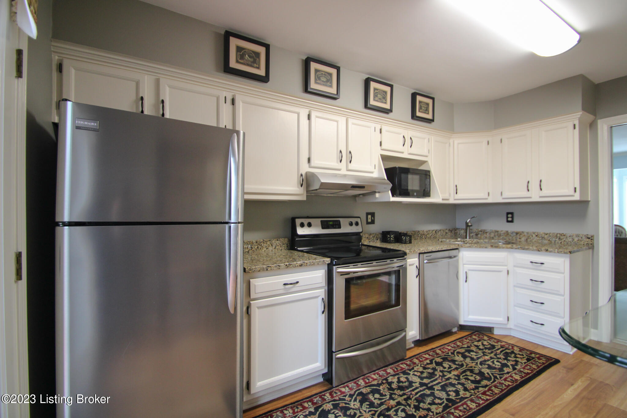 426 Sprite Road, Unit 4 Louisville, KY 40207 - Photo 15 of 33 IMG_5214