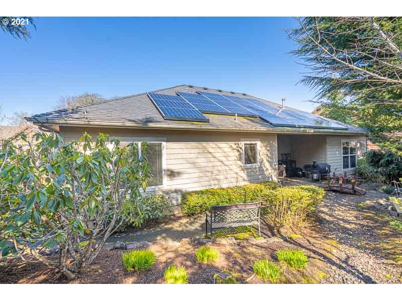361 Northwest Reed Lane Dallas, OR 97338 - Photo 22 of 30