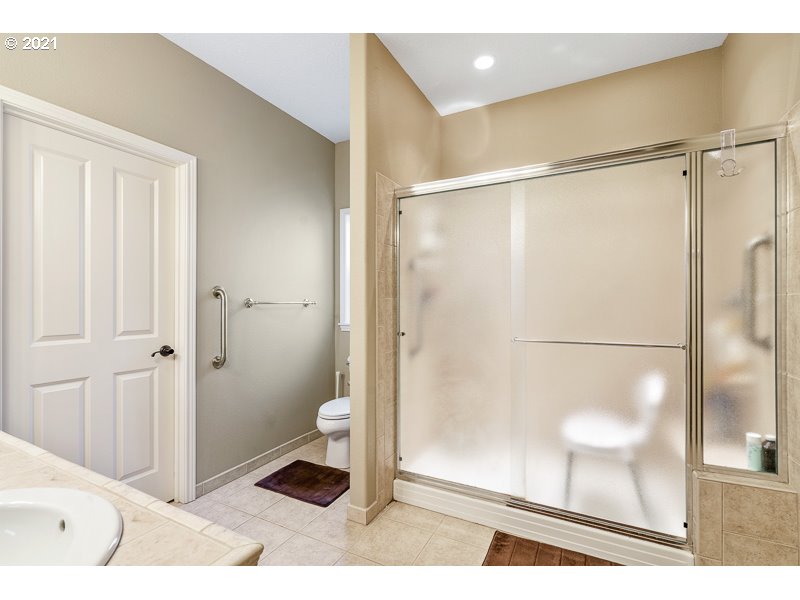 361 Northwest Reed Lane Dallas, OR 97338 - Photo 10 of 30