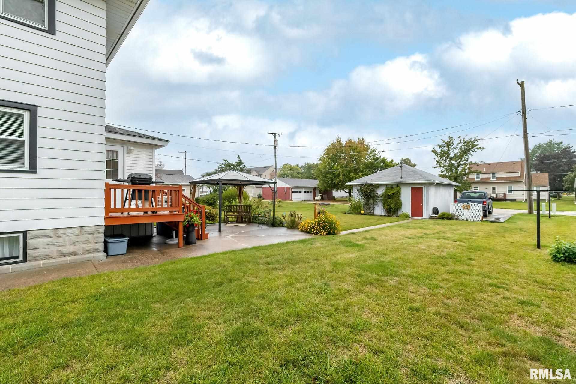 308 9th Street De Witt, IA 52742 - Photo 12 of 30