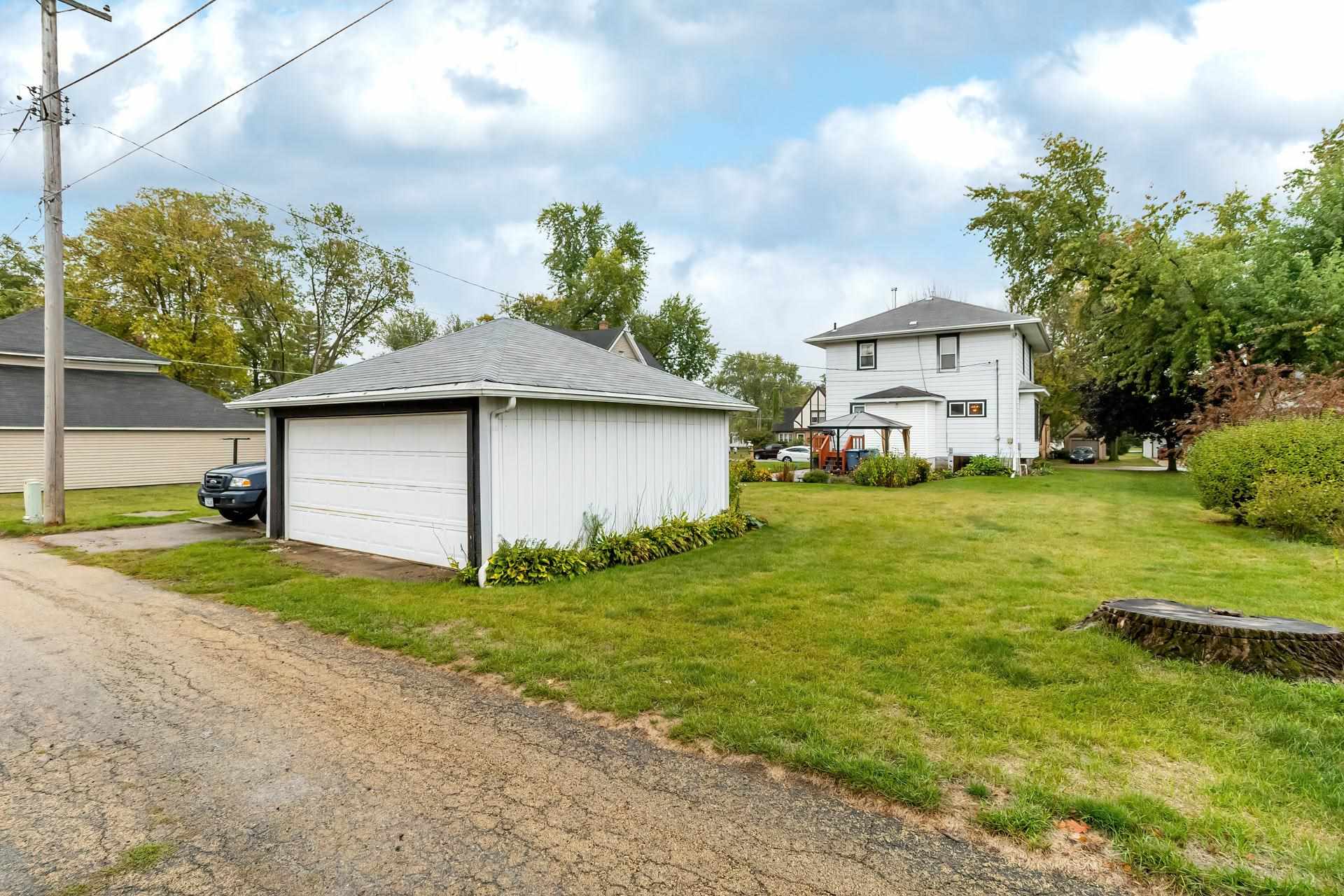 308 9th Street De Witt, IA 52742 - Photo 16 of 30
