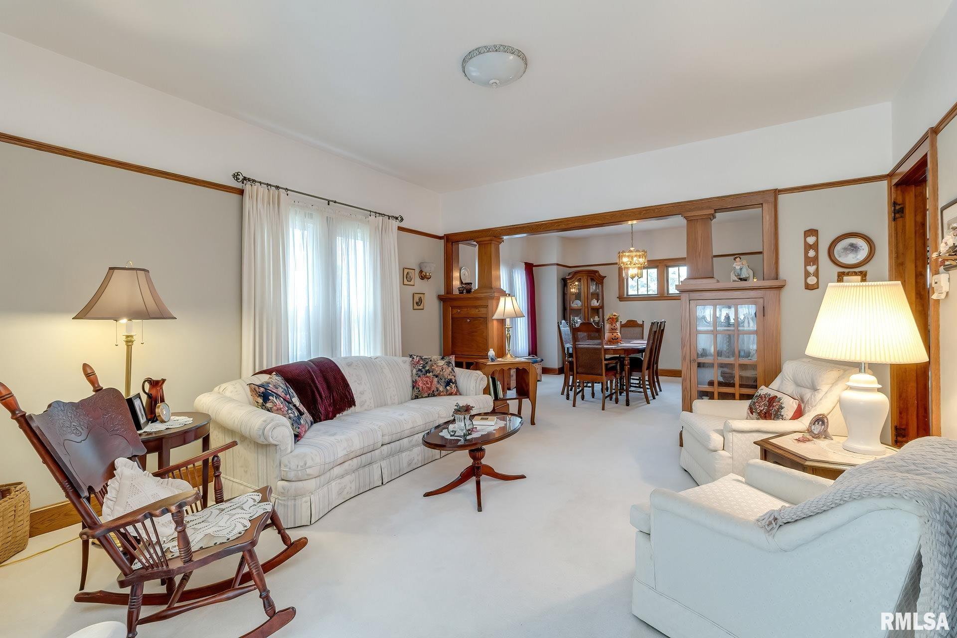 308 9th Street De Witt, IA 52742 - Photo 4 of 30