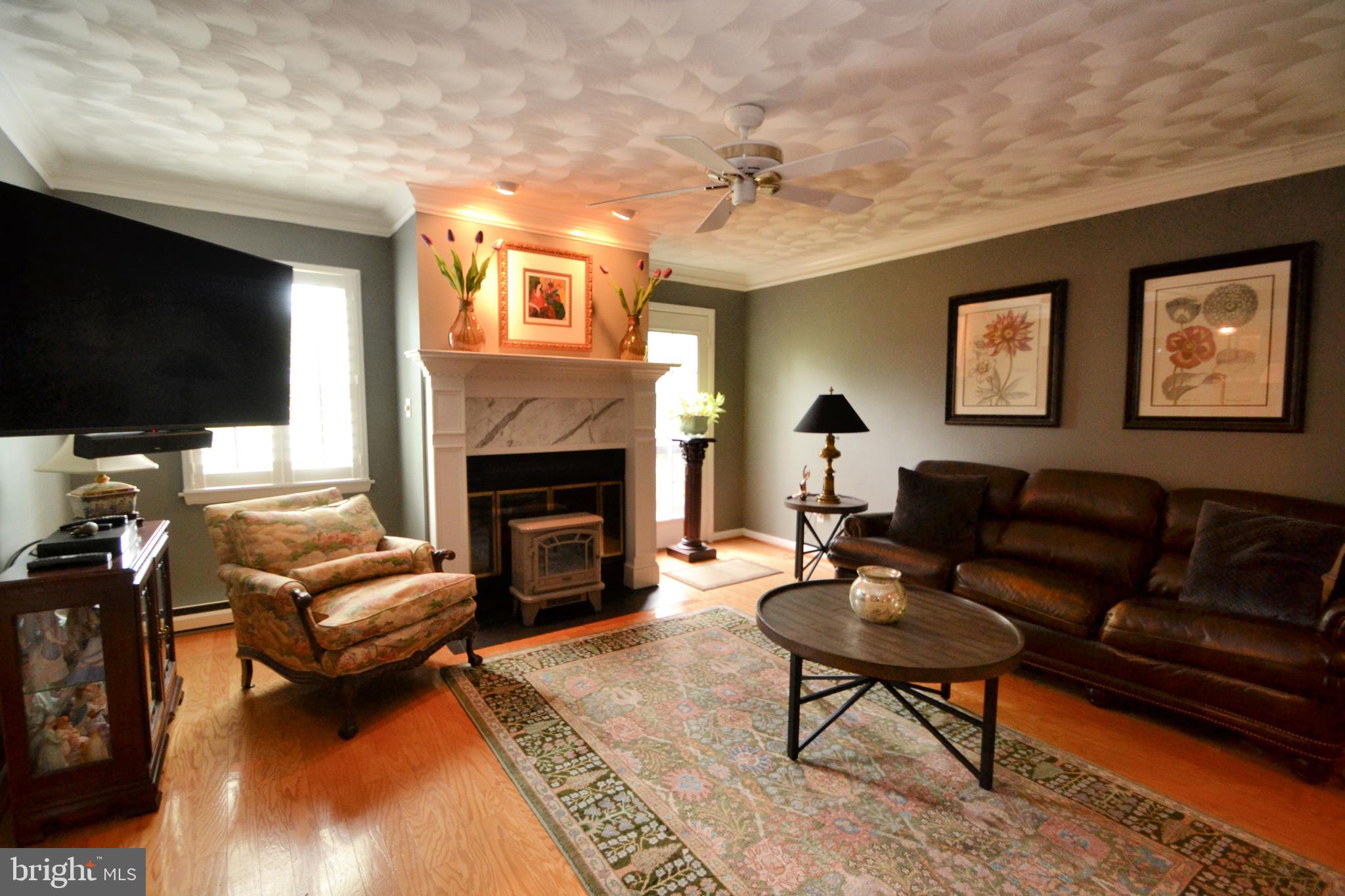 239 Homevale Road Reisterstown, MD 21136 - Photo 12 of 32 Family room