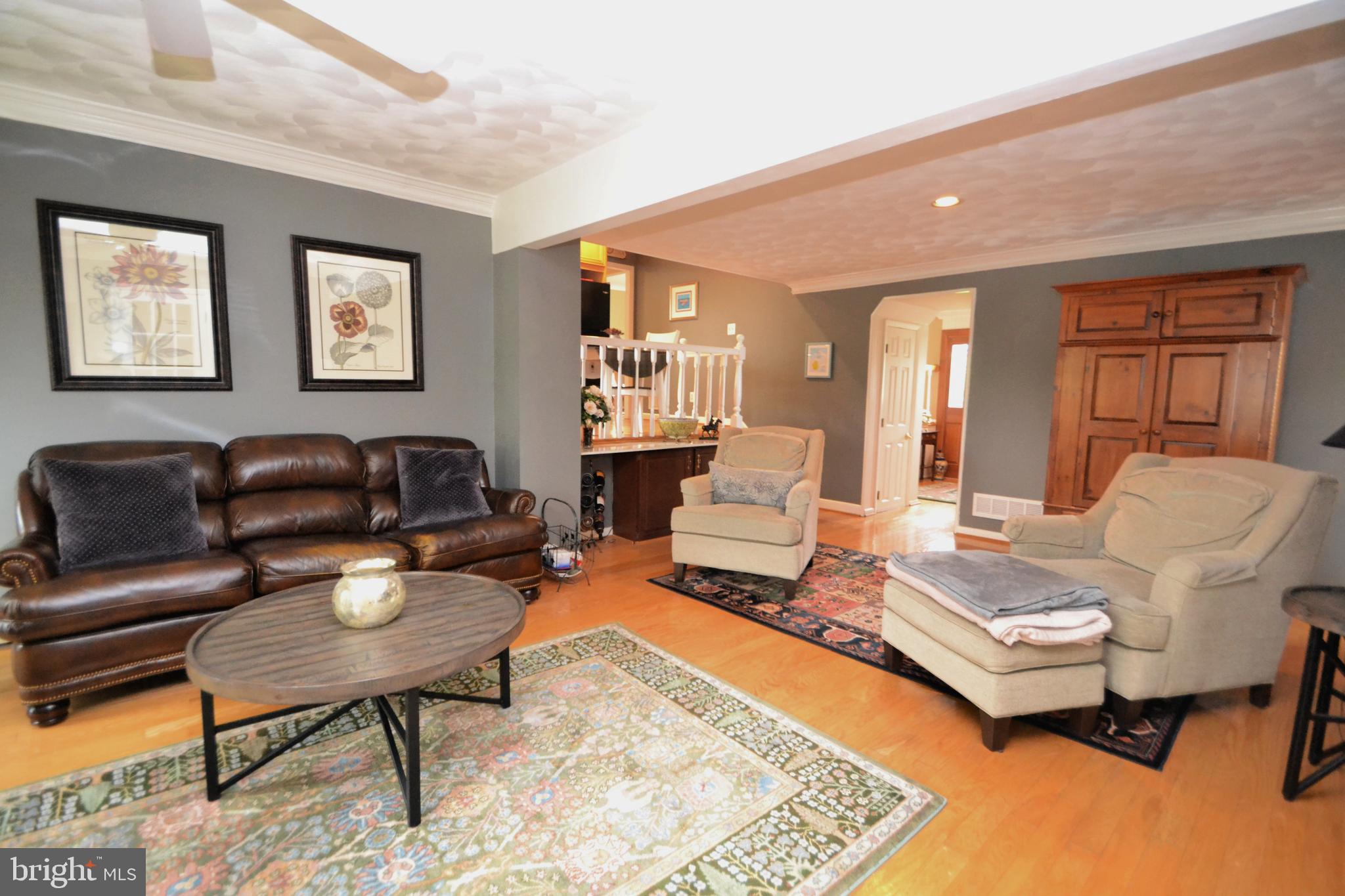239 Homevale Road Reisterstown, MD 21136 - Photo 13 of 32 Family room
