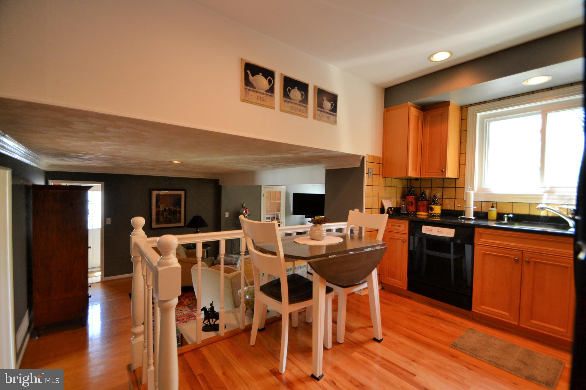 239 Homevale Road Reisterstown, MD 21136 - Photo 10 of 32 Kitchen