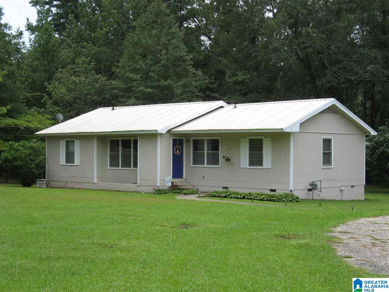 425 Phillips Drive Vincent, AL 35178 - Photo 1 of 23