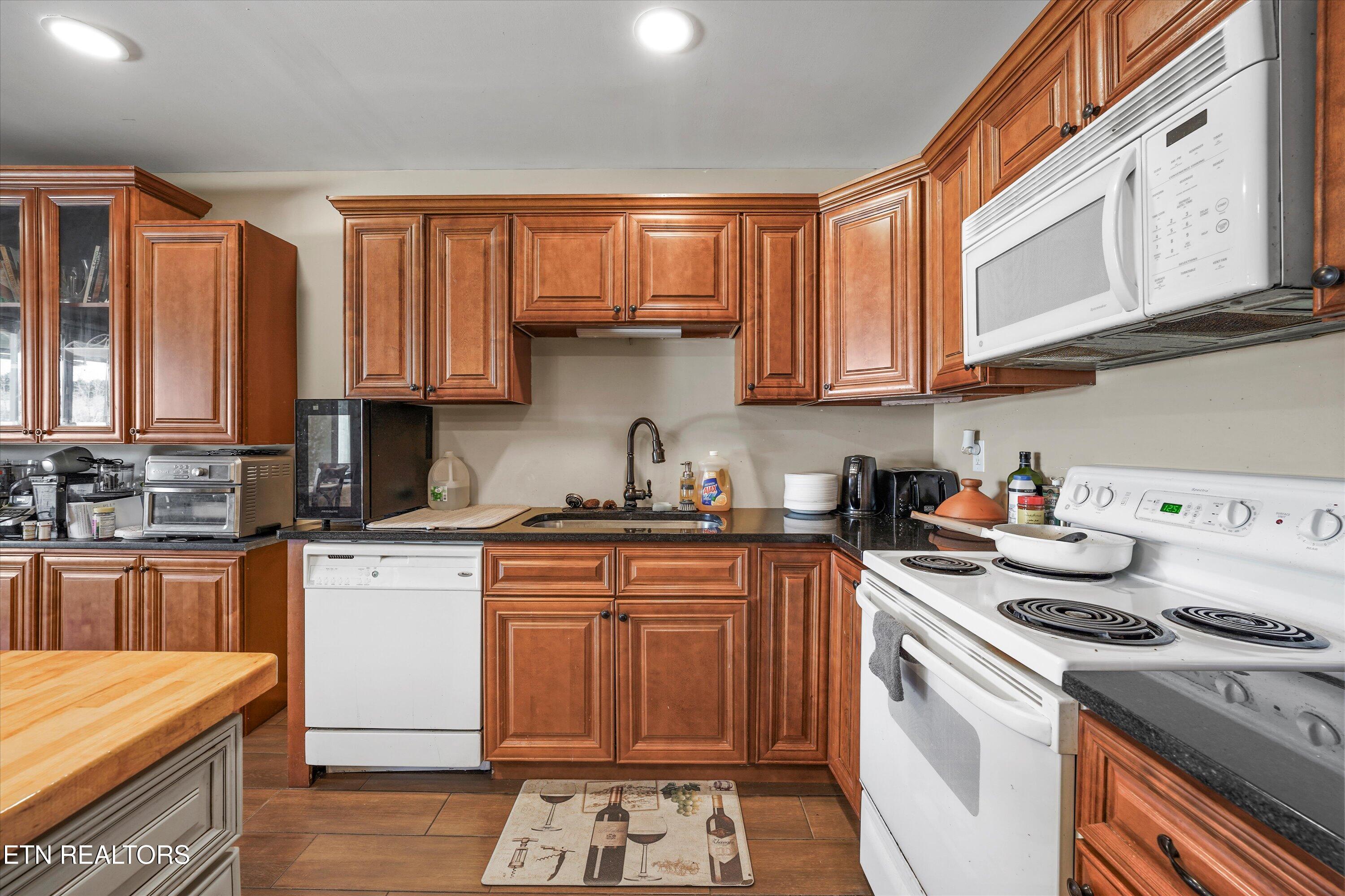 1613 Jasmine Trail Sevierville, TN 37862 - Photo 26 of 45 27-1613 Jasmine Trail 08