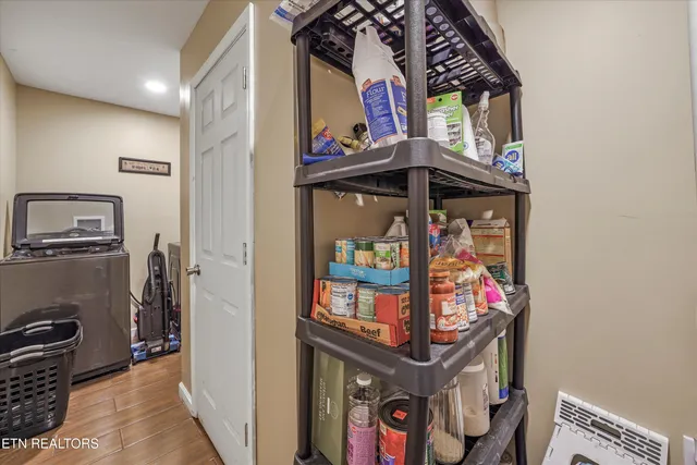 1613 Jasmine Trail, Sevierville, TN 37862